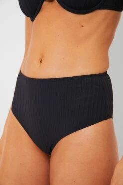 Solid & Striped Black Lilo Bikini Bottom 12 Solid & Striped Black Lilo Bikini Bottom -Loeffler Cloth Shop 0ycjtFl7Og6I0FnNWlr2omKstbaiPRJC 1