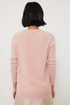 Soft Pink Cashmere V-Neck Sweater -Loeffler Cloth Shop 5lIXbkcFgSlYcMzhiiPUzLBZui5x8sAA 1