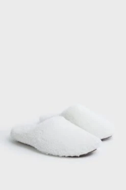 Eberjey Ivory Sherpa Slippers -Loeffler Cloth Shop 5muTultrCzMGYpCFPUaywITo1bBuaUh3 1