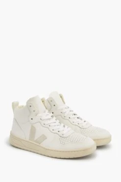 Veja Extra-White Natural V-15 Sneakers -Loeffler Cloth Shop 62UFRMwyMQTY51sB9xkDpYCZ6598iJrz 1