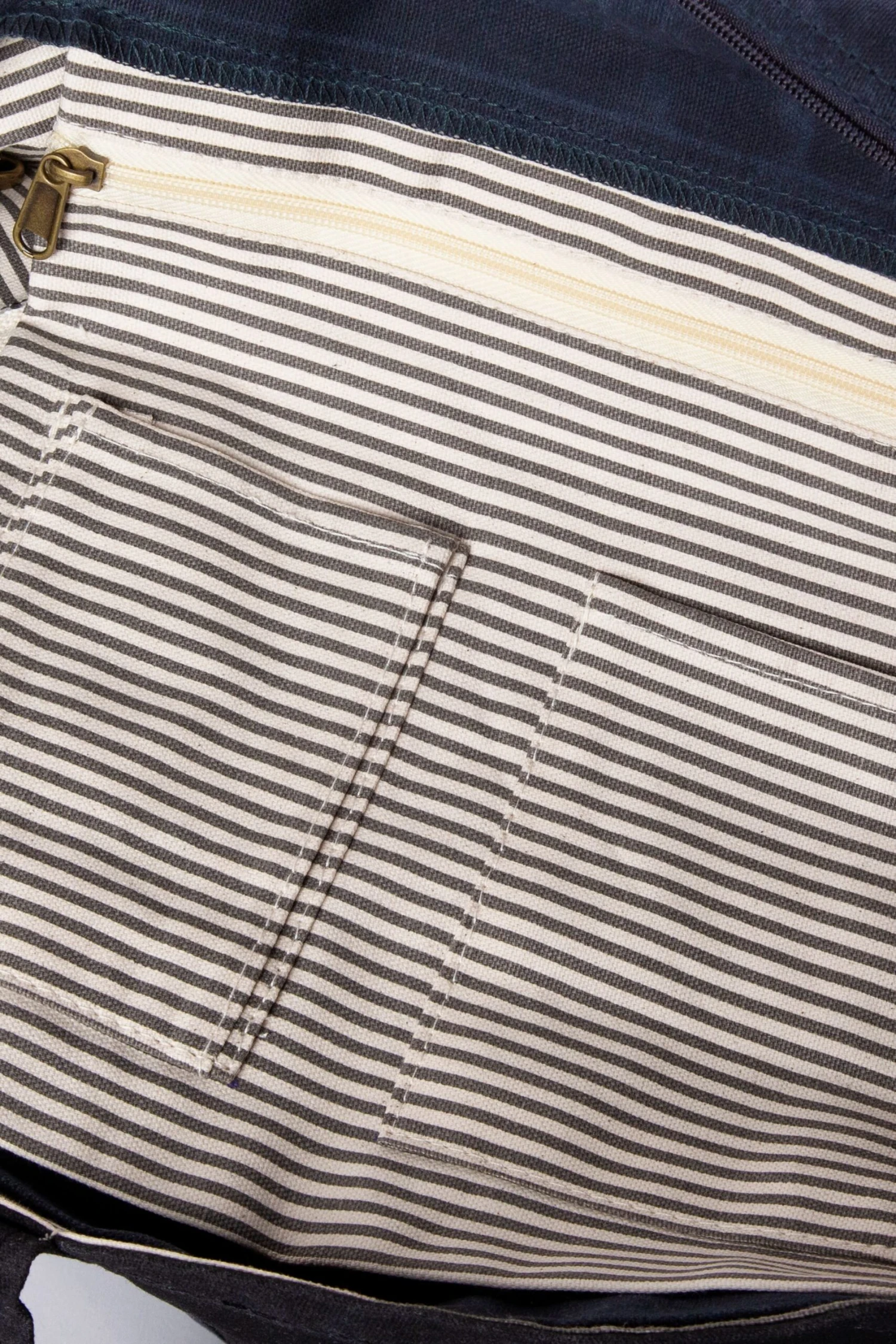 Black Waxed Large Canvas Tote 6 Black Waxed Large Canvas Tote - Image 4