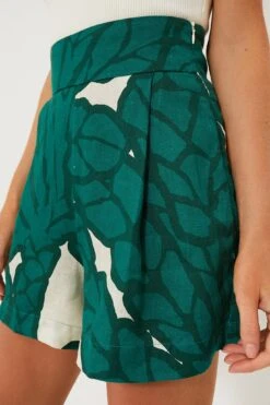 Matuna Green Baru Shorts -Loeffler Cloth Shop C9uF97XAz1YmG6oUrDYaxTwiaciDCU55 1