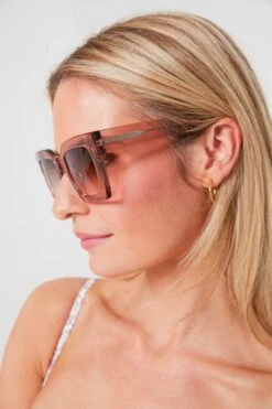 Stone Taupe Rose Gradient Dani Sunglasses -Loeffler Cloth Shop Eghp6YMYXzKRmtLcCwQR2ci6rZSghcdS 1