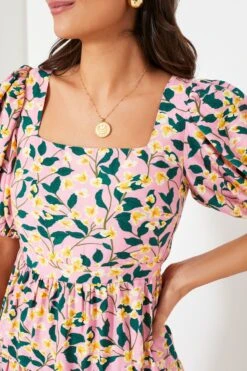 Exclusive Pink Multi Floral Print Midi Dress 11 Exclusive Pink Multi Floral Print Midi Dress -Loeffler Cloth Shop I0Sw3AL5MBvg0lVGaC6GKRHzr30wsGiR 1