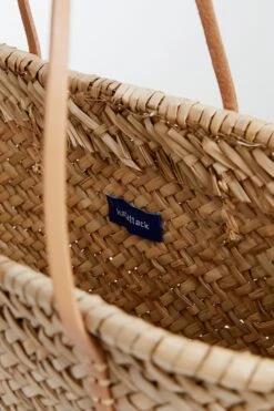 Natural Sorrento Tote -Loeffler Cloth Shop KUVNTM9mIMHg9mE2oBpNOkloZZlCyrC9 1