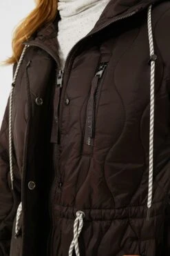 Varley Coffee Bean Caitlin Quilt Jacket -Loeffler Cloth Shop Kbc5MaaM035JQhaA6SGHUz8tm4nUChb2 1