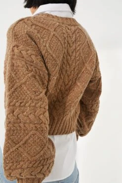 Biscuit Cable Knit Cropped Crew Neck Sweater -Loeffler Cloth Shop LHmjuCXgBuIIWWredU7TKxYQssoAijF2 1