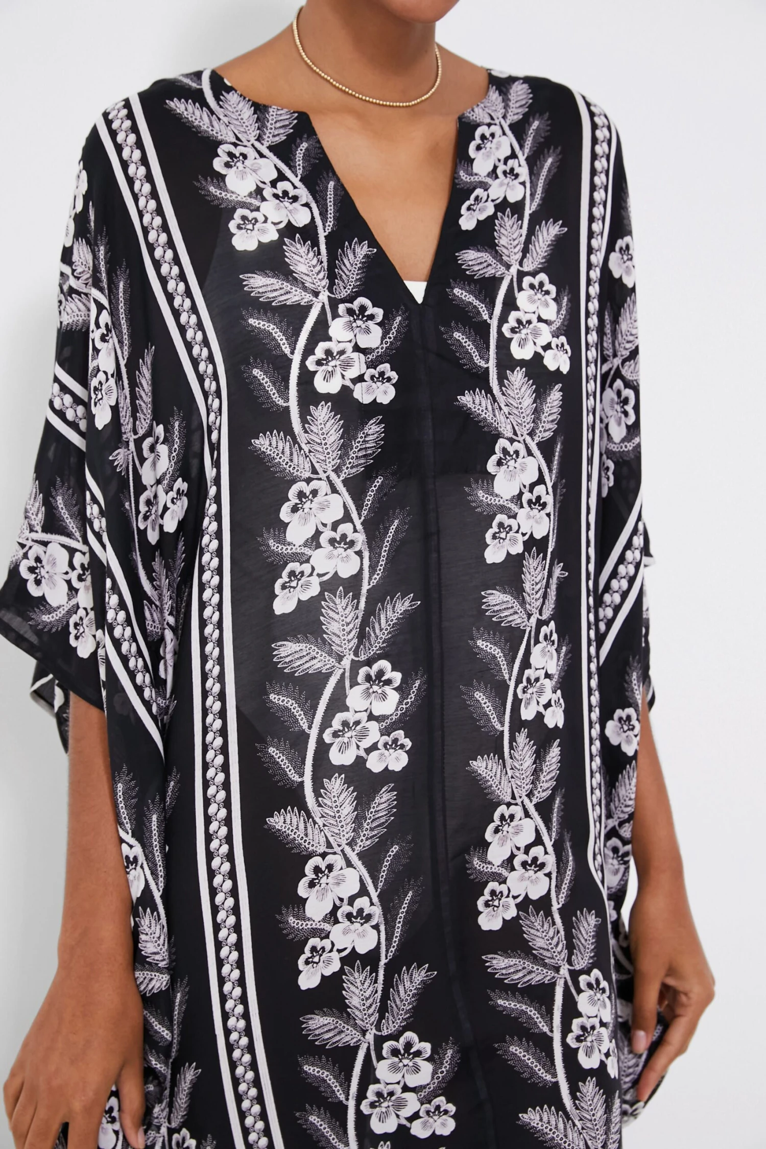 Noir Bloom Oversized Caftan 7 Noir Bloom Oversized Caftan - Image 5