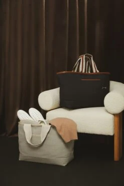 Gray Marled Weekender Tote -Loeffler Cloth Shop R3l6aJnFnDriZ42xa3pAFrBGSU4mdJTA 1