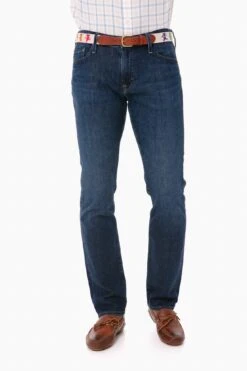 AG Jeans The Graduate In Crusade Wash Denim
