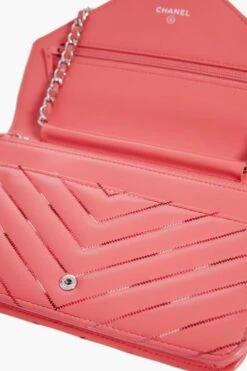 CHANEL Pink Gradient Chevron Wallet On Chain -Loeffler Cloth Shop ScqS2Lt7BQu8FSSkY2BOgyyPYAkf8ruv 1