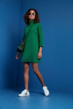 Veja Extra White Cyprus V-12 Sneakers -Loeffler Cloth Shop UFN1epGdKzBUCZd9RsnOBBPDVsoDZhns 1