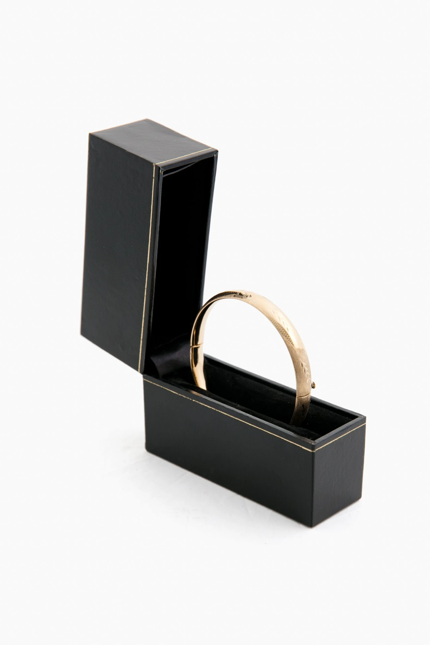 14k Yellow Gold Classic Etched Floral Bangle (.31"w) 7 14k Yellow Gold Classic Etched Floral Bangle (.31"w) - Image 5