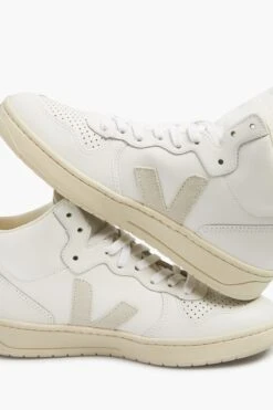 Veja Extra-White Natural V-15 Sneakers -Loeffler Cloth Shop WRD1qtTRAE3YZnlyPQhF8BJm7mKNsRhw 1