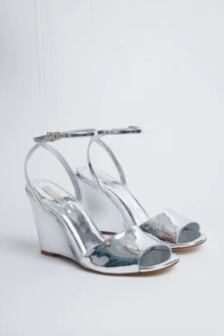 Silver Specchio Yves Wedges -Loeffler Cloth Shop XandRPUs7FjsGTGHFv6Grjxf5ILFHqOQ 1