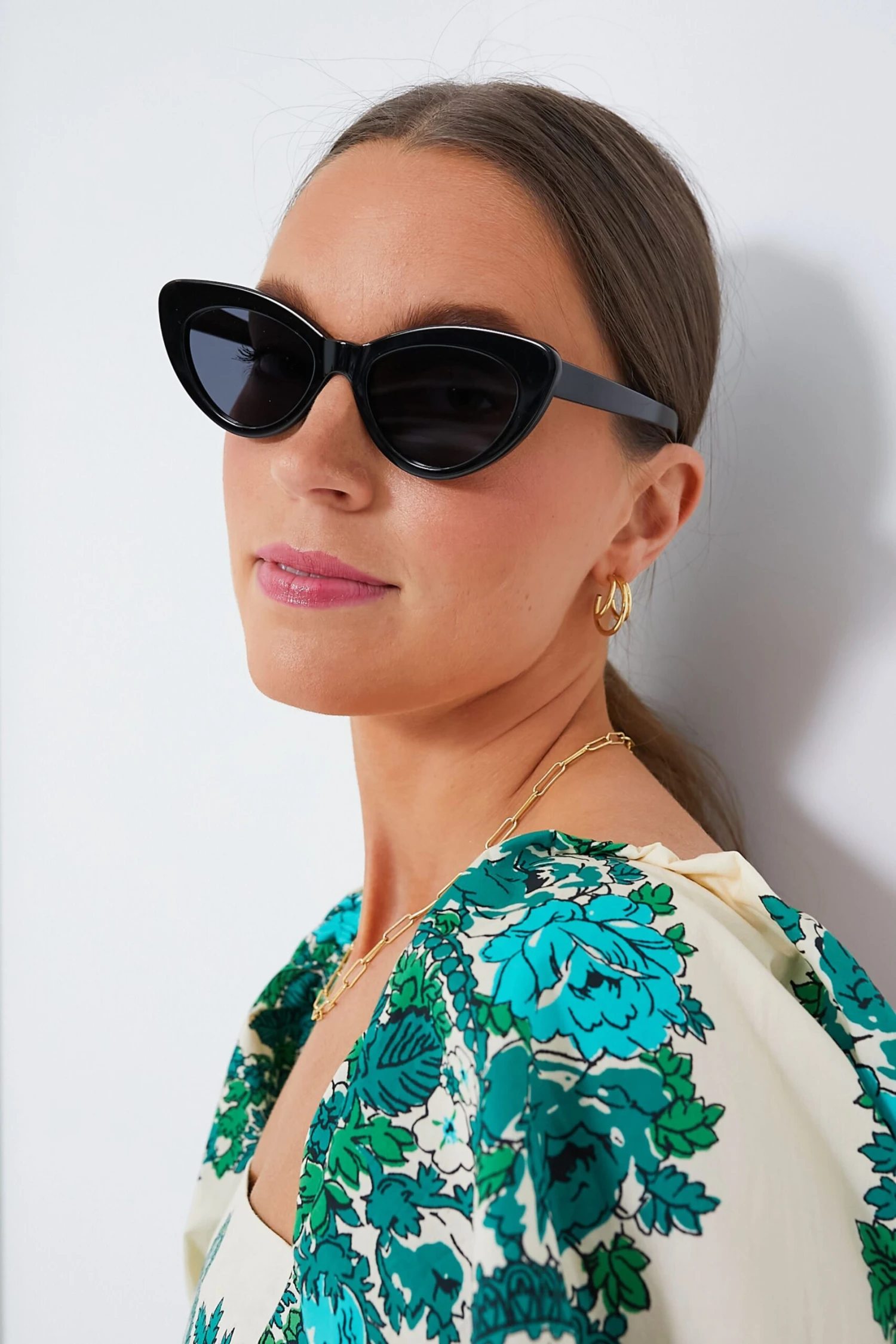 Black Pamela Sunglasses 4 Black Pamela Sunglasses - Image 2