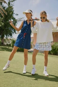 White Quilted Paisley Ally Swing Sweatshirt -Loeffler Cloth Shop bvtnVI7DPRr47oJmn8Q5iMdmaImiCYbQ 1 bd23ab73 b71c 46f7 a611 749cddac1f36