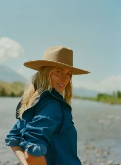 Tune Good Hat -Loeffler Cloth Shop j4IeVVFv1CxYTbsn0YMS8ImoigekKout 1