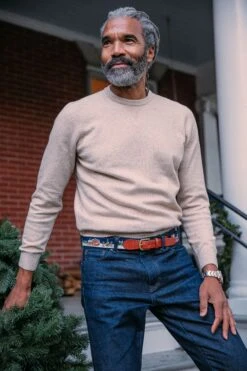 North Pole Needlepoint Belt -Loeffler Cloth Shop ll8eGL7lkjF72NhaSCttnvMAprAr4mSh 1