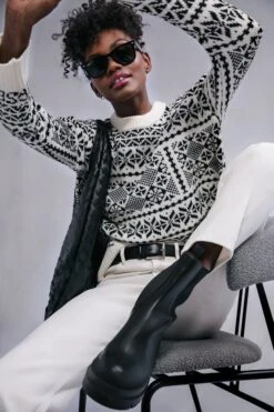 Diamond Baguette Huggies -Loeffler Cloth Shop llll4LwIBTMZuyfr2IgUcgK5AsKNwtXn 1