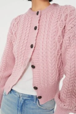 Pale Pink Clover Cropped Aran Cardigan -Loeffler Cloth Shop rWZXUA0TXlwAVRPAoelNjQUakQ0tUFKa 1