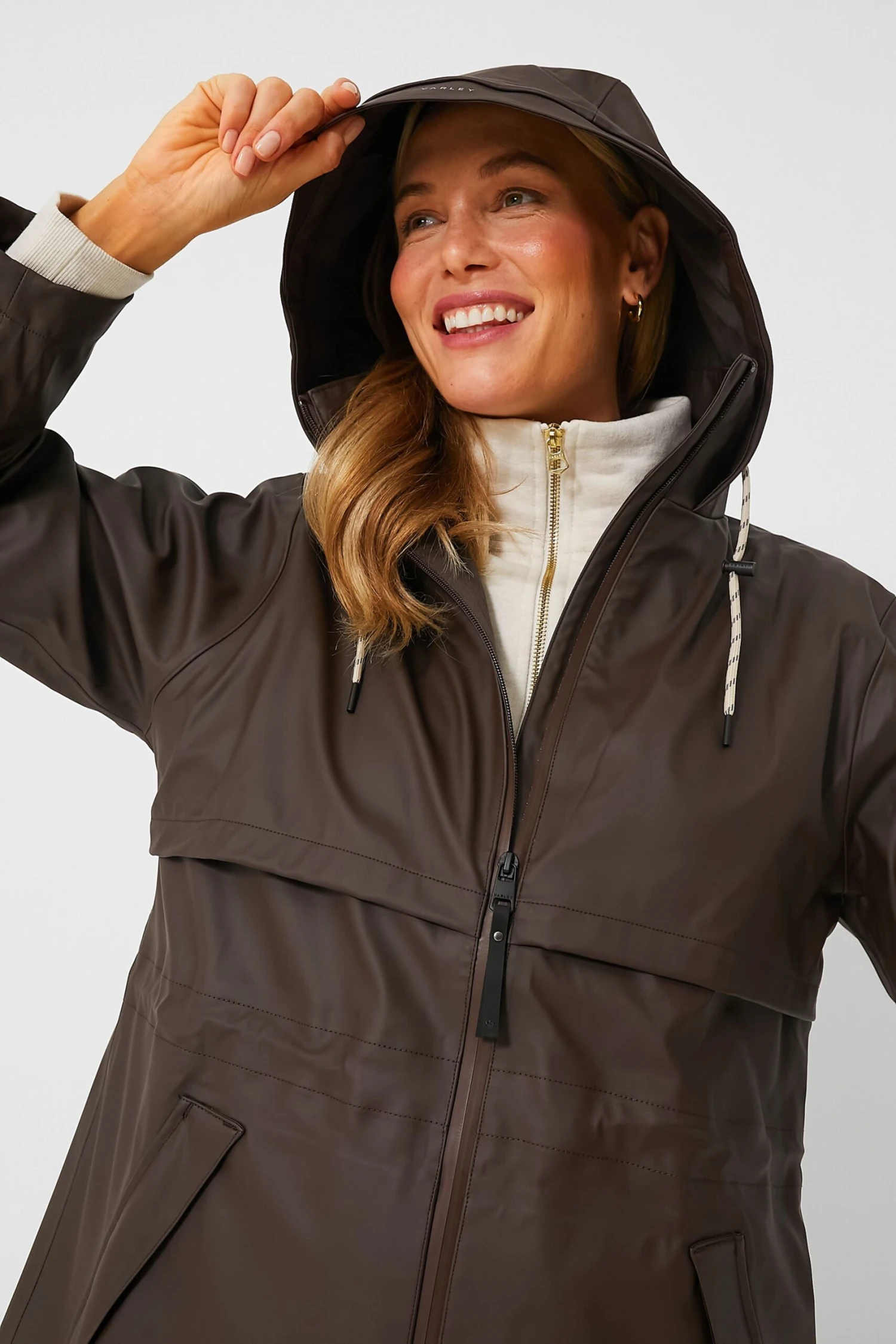 Varley Dark Truffle Alyssa Rain Jacket 7 Varley Dark Truffle Alyssa Rain Jacket - Image 5