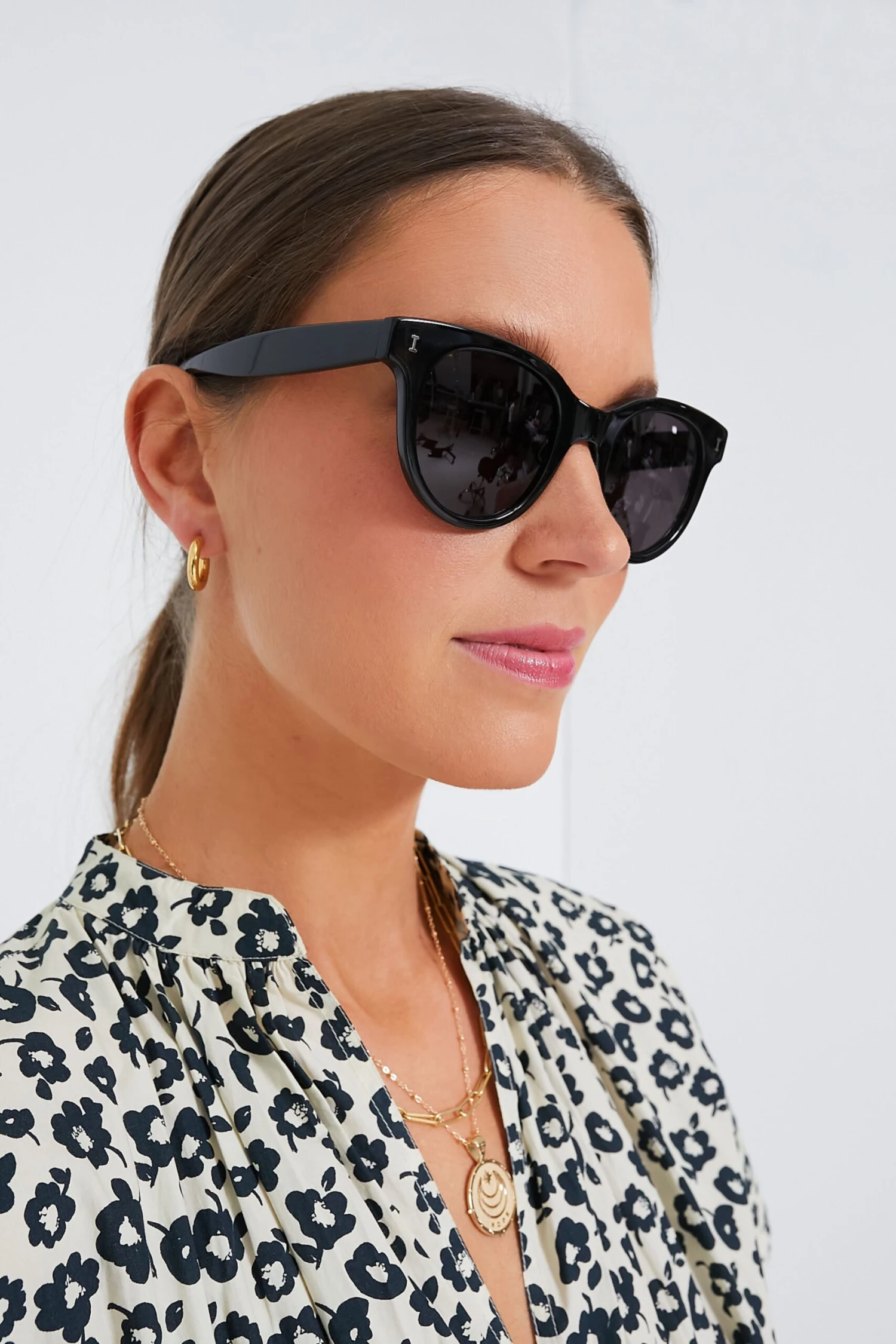 Black Sicilia Sunglasses 4 Black Sicilia Sunglasses - Image 2