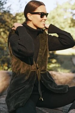 Moss Green Faux Fur Bayker Vest -Loeffler Cloth Shop xWdM9T60nuAr7ogsFvTa69yzNlKq8Yym 1